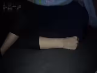 把漂亮大學生女網友騙到出租屋迷倒慢慢玩