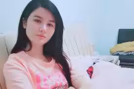 寂寞少婦，一頓開場白，就開始干自己.