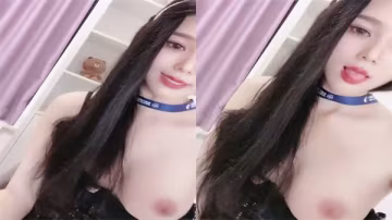 高跟黑絲巨乳妹超會玩！淫語挑逗道具玩弄，掰穴狂扣高潮噴潮！