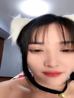 烈焰紅唇漂亮小姐姐道具激情自慰開檔情趣內褲，雙指插入猛扣_