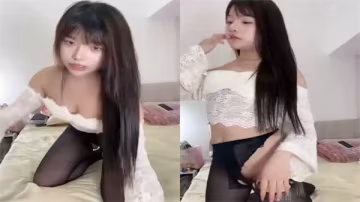 近拍黑絲肥臀巨乳小姐姐淫聲盪語撩騷互動，掰開私處騎坐假陽具激情操弄