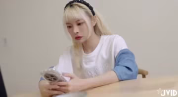 JVID.兄妹之間不倫禁忌誘惑理性與情感之間的矛盾一步步引導心智未成熟的哥哥感受人生第1次的噴射-香月遙衣