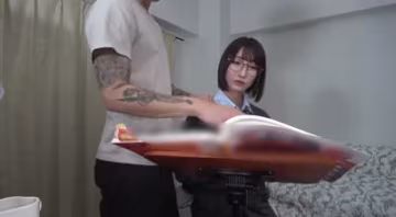 日本眼鏡超絕反差婊被鋼琴老師爆炒-Yunadoll