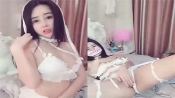 極品網紅美女騷穴被狂干，巨乳亂顫淫叫不止