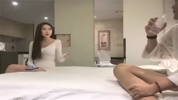 李寻欢探花：绝美嫩妹私密约操，巨乳淫浪被狂干，骚穴喷水高潮不断！