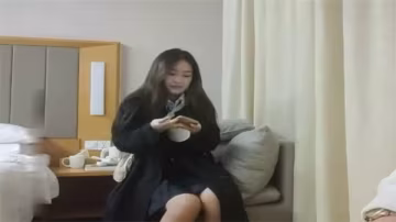 無敵身材短髮美少女被狂操 全場高潮大喊加鍾