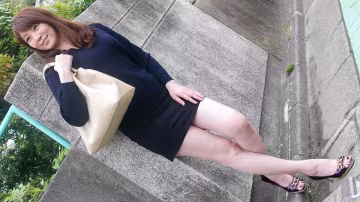 060525_100 勾引黑絲美腿人妻，當街狂干內射兩發！