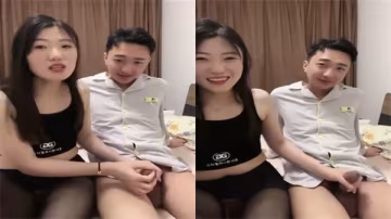 苗條貧乳欲姐口交大雞巴，騎乘上位狂搖榨精，浪叫不止