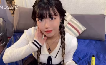 EdMosaic03-19小情侶誤入聖地來拍片男友不小心開啟綠帽癖的開關初嘗3P中出