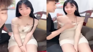 白皙大奶妹子口交伺候狼友被狼友操的眼神迷離