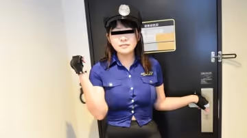 【無碼】肉眼就看得出爆乳胸部的淫蕩警察 田中浩美 10musume_112922_01