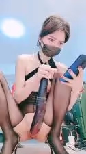 28 170cm頂級美腿女神第1騷女暴力自慰，各種道具萬物皆可插，大茄子撐爆小穴，高跟鞋爆插菊花，棒球棍站立騎坐.