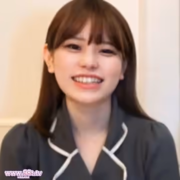 FC2PPV-4654567-【無】初３Ｐ！めちゃくちゃ可愛いアイドルフェイス美女！小柄な體に二人の肉棒が上