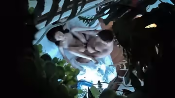 美腿翹臀姐姐和男友開房,姐姐不光顏值高身材還超級棒,前凸後翹的...