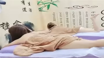 按摩店趣事膚白貌美大白腿激情4P