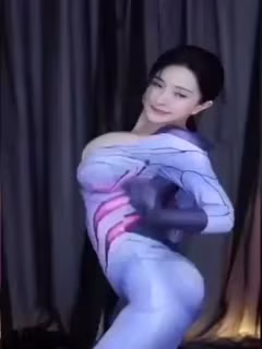 極品巨乳楊冪身陷大奶誘惑，饑渴難耐求我狂吸猛嘬