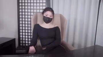 無縫開檔油亮藍絲-痴女太太勾引家裡的年輕司機娜娜NANA