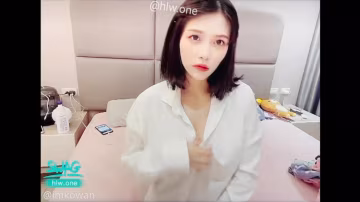 swag極品巨乳嫩穴被猛操到狂潮噴水，徹底淪陷淫蕩無底線！