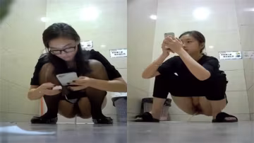 素人美女商場廁所偷拍 尿尿特寫 濕漉漉的嫩穴特寫