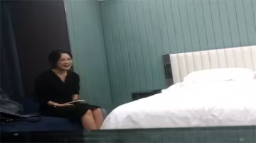 【外圍預訂】極品夜場女神苦等1小時，騷氣姐弟戀激情爆操