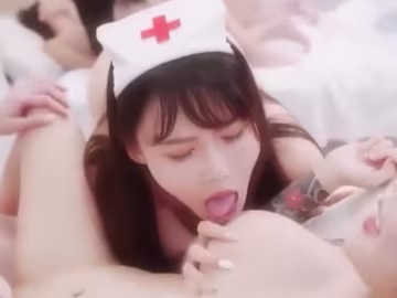見習看護師與病人的身體治療-倪娜