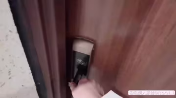 歡迎主人回家，女僕小粉在家等你好久了