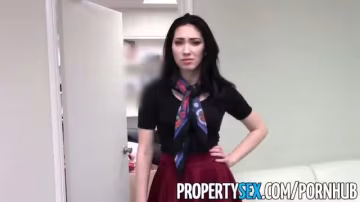 PropertySex 極品房地產經紀人被狂干在租賃辦公室