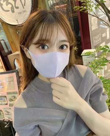 FC精品無碼PPV_高額シャンパンの対価を枕で稼ぐキャバ嬢をお仕置きしてみた