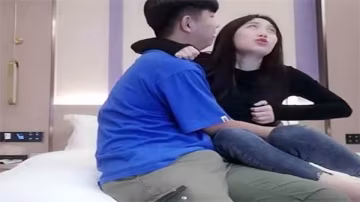 小寶尋花氣質女神深夜約炮，極品尤物狂吮巨根