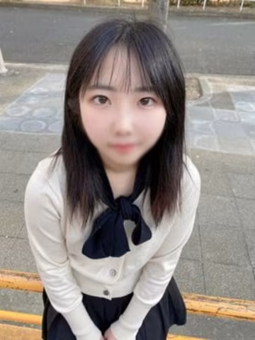 FC精品無碼PPV_作品α初撮り純粋で素直な女の子まみちゃん