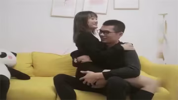 高價網約00後清純小姐姐，巨乳嫩穴爆操內射