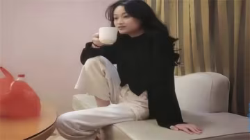 極品紅酒妹返場再戰，狂干騷穴內射爆漿