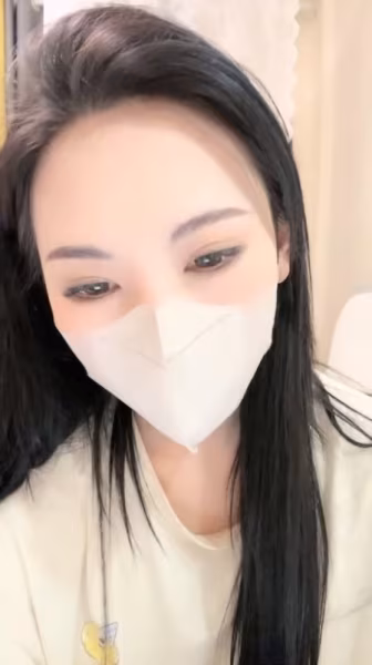 極品護士模特，粉嫩騷穴跳蛋自慰，大黑牛瘋狂爆操內射