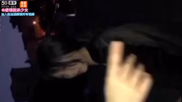 校園霸凌  放學後靦腆女孩被大姐大圍起來打耳光脫衣服！拍照威脅..-xj