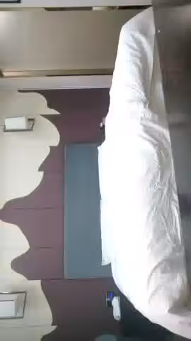 【無情的屌】，外圍場，重金約大圈美女，黑絲白臀，騷逼被大雞巴震驚到了，爆操精彩一夜~無情的的-20221104233346