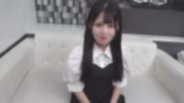 FC2-PPV-4780846 她擁有如同坂道偶像般纖細的身材。她已經很久沒有被男人觸碰過敏感的身體了，此刻她體內充滿了精液。堅硬的大屌和滾燙的精液帶來的快感讓她臉紅了。