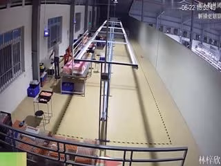 勁爆猛料監控偷拍，工廠流水線主管潛規則女工
