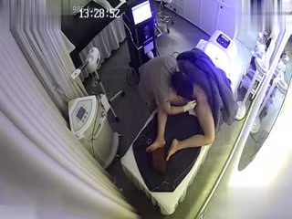 黑客破解越南整形攝像頭做乳房陰道護理的高貴氣質名媛富姐果然有錢人都會投資逼!