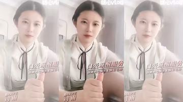 司雨司雨的口愛喚醒服務_舔硬雞巴坐在上面自己動_絲襪套在雞巴上精液射滿腳