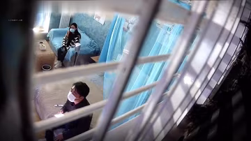 酒店攝像頭新台解密偷拍_綠帽男帶媳婦和網友激情3p輪插媳婦哭喊我不