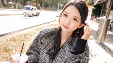 SIRO-5495 霞是30歲公務員第1名，笑起來可愛，翹起腿，還問名字。離譜的雕像炸了！ ③【初測】上線服→AV試映會2413