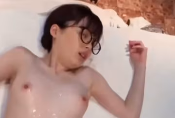 內射極品眼鏡妹