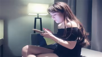 趙總尋花：高端外圍女神甜美溫柔，巨乳嫩穴任狂干