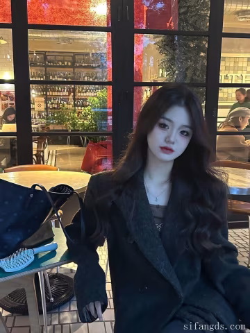 我的騷母狗妹妹，身材一流的極品淫娃，在酒吧被我撿屍