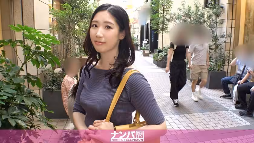 200GANA-2993 マジ軟派、初撮。 2028 吉祥寺グルメをリサーチ中の美人雑志記者をナンパ！3年ぶ