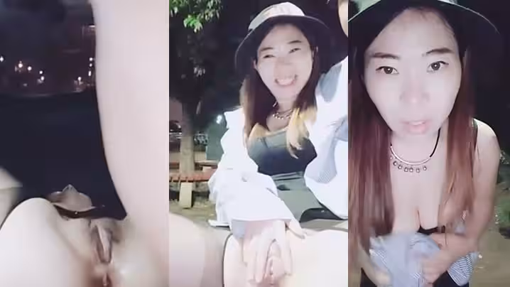 【胆子真大啊】晚上风骚的少妇为了满足狼友在户外露出口交舔胸回到车里深喉啪啪车震淫荡刺激
