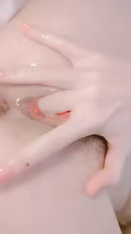 擼管推薦！絲滑尤物~【一隻小鹿】道具狂插~白漿直流~爽