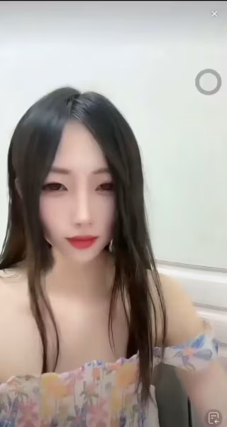 好喜歡這種淺淺顏色的奶頭！真粉嫩！