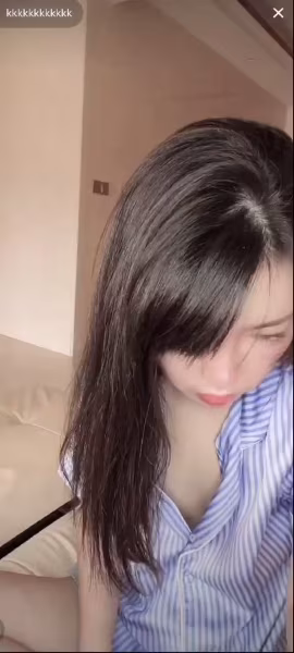 抖音主播走光露點