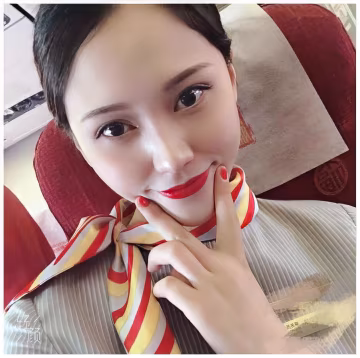 春秋航空空姐“卿沐语”被金主包养视频流出!口爆深喉无套内射，鸡巴抽脸，该玩的都给玩遍了